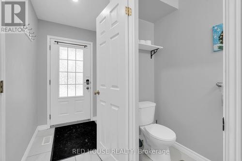 E30 - 110 Activa Avenue, Kitchener, ON - Indoor Photo Showing Bathroom