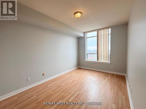 Ph7 - 1700 Eglinton Avenue E, Toronto, ON - Indoor Photo Showing Other Room