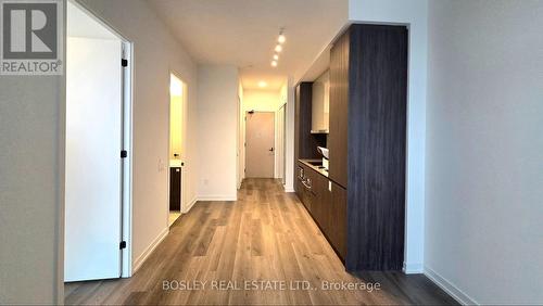 3709 - 8 Interchange Way, Vaughan, ON - Indoor Photo Showing Other Room