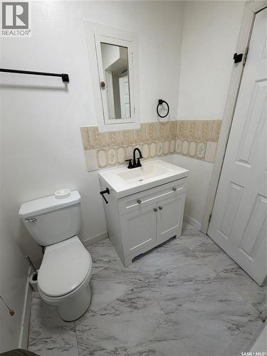 1164 Argyle Street, Regina, SK - Indoor Photo Showing Bathroom