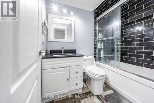 3 Nottawasaga Crescent, Brampton, ON - Indoor Photo Showing Bathroom
