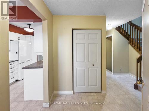 26 - 1845 Aldersbrook Road, London North (North F), ON - Indoor Photo Showing Other Room