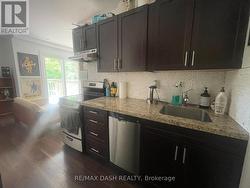 202 - 141 ADMIRAL ROAD  Toronto, ON M5R 2L7