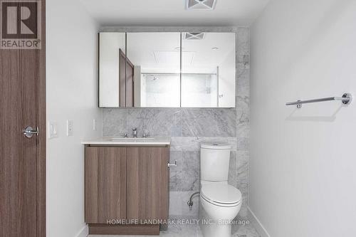 3205 - 17 Bathurst St Street, Toronto, ON - Indoor Photo Showing Bathroom