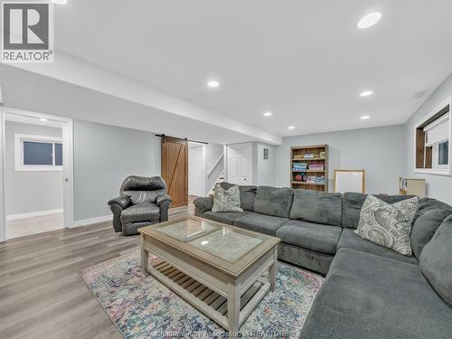 48 Alpine Avenue, Chatham, ON - Indoor Photo Showing Living Room