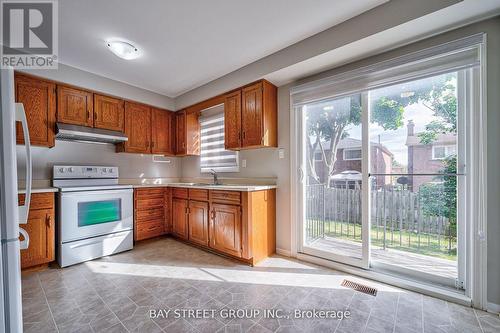65 Michener Crescent, Markham, ON - Indoor Photo Showing Kitchen