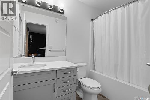 304 Mcormond Drive, Saskatoon, SK - Indoor Photo Showing Bathroom