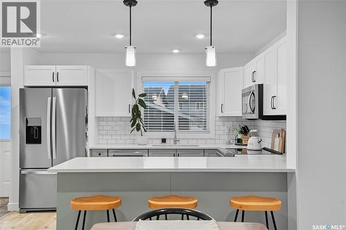304 Mcormond Drive, Saskatoon, SK - Indoor Photo Showing Kitchen With Upgraded Kitchen