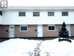 55 HADLEY CIRCLE  Ottawa, ON K2H 7Z8