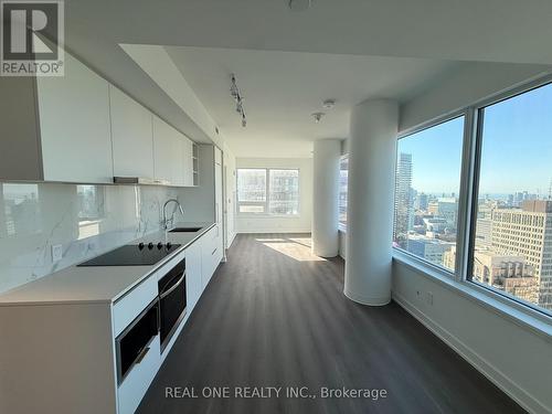 4316 - 8 Wellesley Street W, Toronto, ON - Indoor Photo Showing Kitchen With Upgraded Kitchen