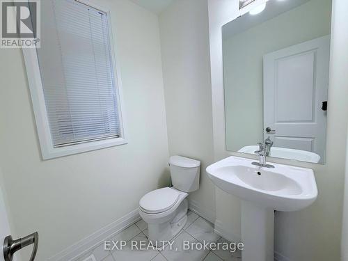 20 Daffodil Road, Springwater, ON - Indoor Photo Showing Bathroom