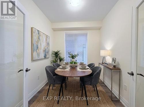 20 Daffodil Road, Springwater, ON - Indoor Photo Showing Dining Room