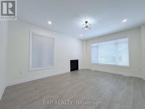 20 Daffodil Road, Springwater, ON - Indoor Photo Showing Other Room