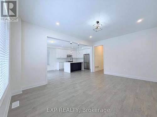 20 Daffodil Road, Springwater, ON - Indoor