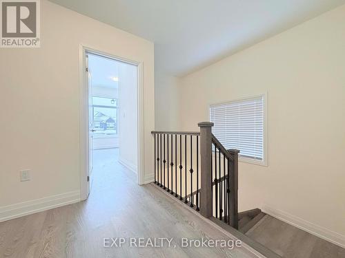 20 Daffodil Road, Springwater, ON - Indoor Photo Showing Other Room