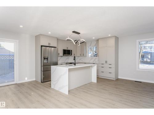 67 Lambert Cr, St. Albert, AB - Indoor Photo Showing Kitchen With Upgraded Kitchen