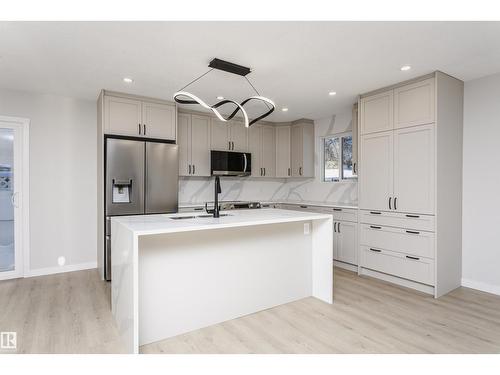 67 Lambert Cr, St. Albert, AB - Indoor Photo Showing Kitchen With Upgraded Kitchen