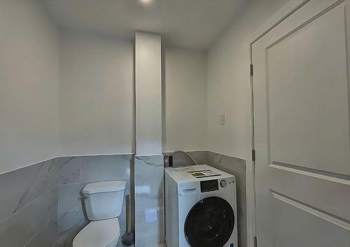 Salle de bains - 5196 Rue Rivard, Montréal (Le Plateau-Mont-Royal), QC - Indoor Photo Showing Laundry Room