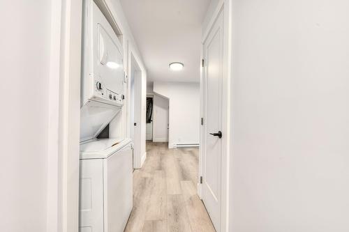 Laundry room - 5380 Rue Chambord, Montréal (Le Plateau-Mont-Royal), QC - Indoor Photo Showing Laundry Room