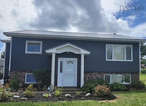 3 Fletcher Drive, Amherst, NS 