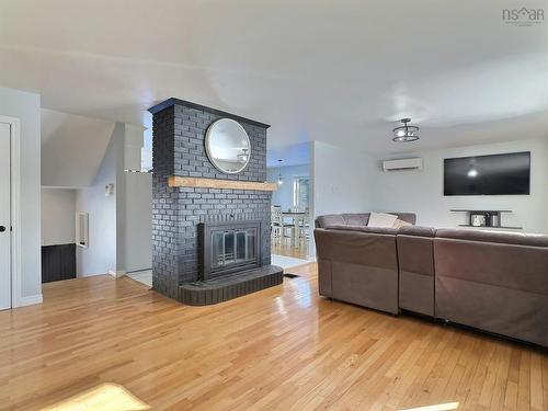 225 2 Highway, Brookfield, NS 