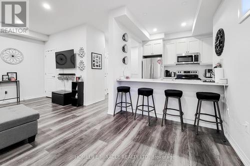 79 - 575 Woodward Avenue, Hamilton, ON - Indoor Photo Showing Kitchen With Upgraded Kitchen