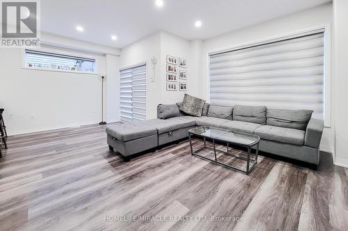 79 - 575 Woodward Avenue, Hamilton, ON - Indoor Photo Showing Living Room