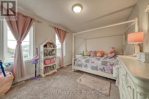 2 Brookfield Court, Ingersoll (Ingersoll - South), ON - Indoor Photo Showing Bedroom