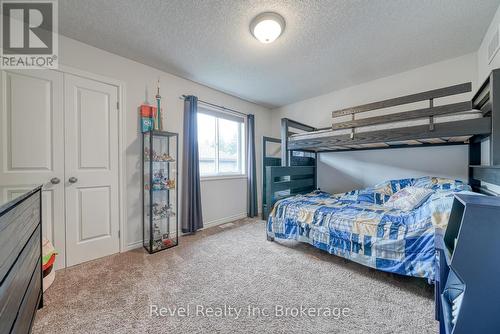 2 Brookfield Court, Ingersoll (Ingersoll - South), ON - Indoor Photo Showing Bedroom