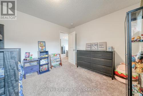 2 Brookfield Court, Ingersoll (Ingersoll - South), ON - Indoor Photo Showing Bedroom