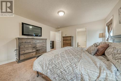 2 Brookfield Court, Ingersoll (Ingersoll - South), ON - Indoor Photo Showing Bedroom