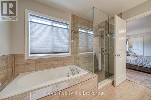 2 Brookfield Court, Ingersoll (Ingersoll - South), ON - Indoor Photo Showing Bathroom