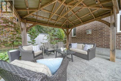 2 Brookfield Court, Ingersoll (Ingersoll - South), ON - Outdoor With Deck Patio Veranda With Exterior