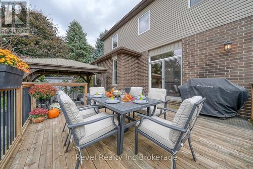 2 Brookfield Court, Ingersoll (Ingersoll - South), ON - Outdoor With Deck Patio Veranda