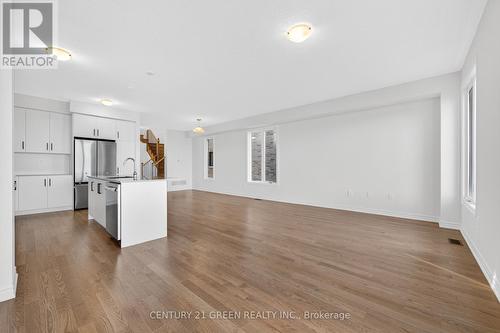 1473 Savoline Boulevard, Milton, ON - Indoor Photo Showing Kitchen