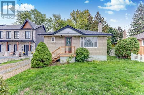 9 Euclid Avenue, Toronto, ON - Outdoor With Facade