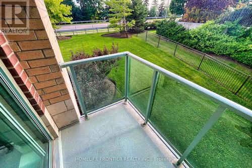 210 - 23 Oneida Crescent, Richmond Hill, ON - Outdoor