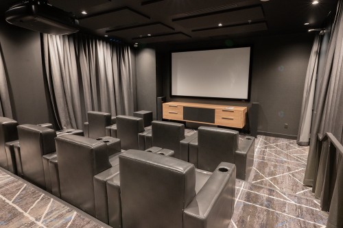 Pool - 402-151 Rue De La Rotonde, Montréal (Verdun/Île-Des-Soeurs), QC - Indoor Photo Showing Other Room With In Ground Pool