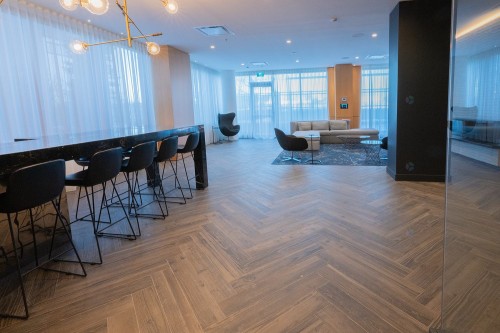 Pool - 402-151 Rue De La Rotonde, Montréal (Verdun/Île-Des-Soeurs), QC - Indoor Photo Showing Other Room With In Ground Pool