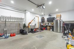 Garage - 