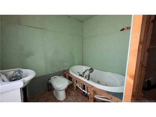 4933 Route 117, Escuminac, NB 