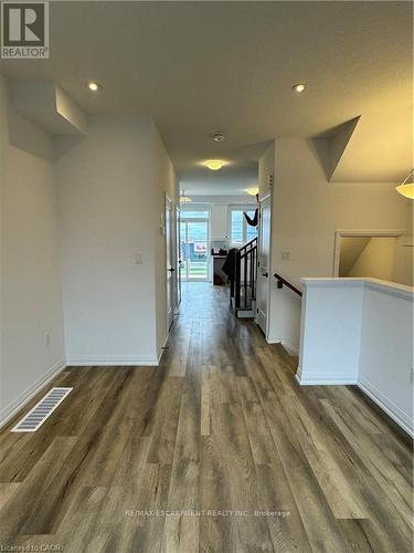23 - 120 Court Drive, Brant, ON - Indoor Photo Showing Other Room