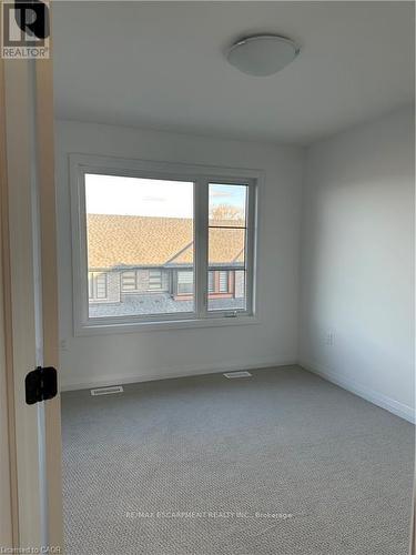 23 - 120 Court Drive, Brant, ON - Indoor Photo Showing Other Room