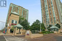 3232 - 68 CORPORATE DRIVE  Toronto, ON M1H 3H3