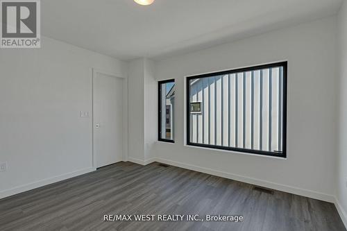 10 Rainwater Lane, Barrie, ON - Indoor Photo Showing Other Room