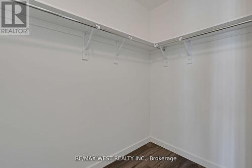 10 Rainwater Lane, Barrie, ON - Indoor With Storage