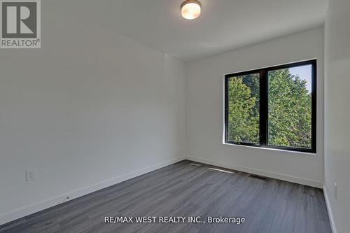 10 Rainwater Lane, Barrie, ON - Indoor Photo Showing Other Room