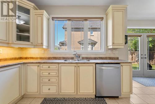 9 Black Bear Trail, Brampton, ON - Indoor Photo Showing Kitchen With Double Sink