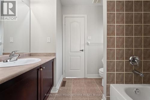 9 Black Bear Trail, Brampton, ON - Indoor Photo Showing Bathroom