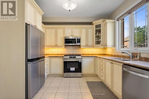 9 Black Bear Trail, Brampton, ON - Indoor Photo Showing Kitchen With Stainless Steel Kitchen With Double Sink